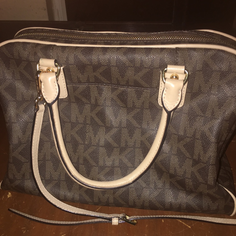 Michael Kors Crossbody Bag